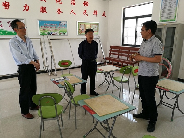 縣委組織部副部長張本林深入張橋鎮調研指導工作 (1).jpg