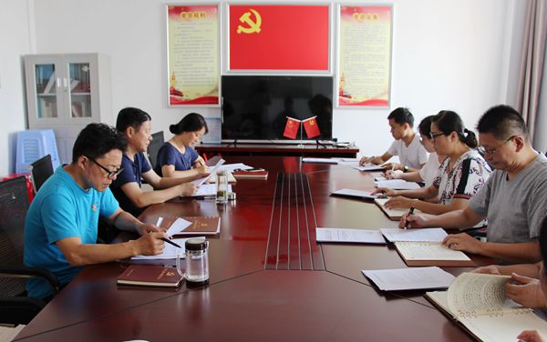 講嚴立學習會_副本.jpg 講嚴立學習會_副本.jpg