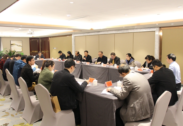 召開會議_副本.jpg 召開會議_副本.jpg