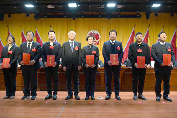 縣第十七屆人民代表大會(huì)第三次會(huì)議舉行第三次全體會(huì)議2.jpg 縣第十七屆人民代表大會(huì)第三次會(huì)議舉行第三次全體會(huì)議2.jpg